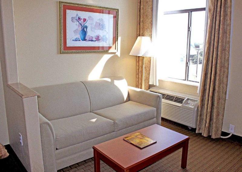 Quality Suites Темпъл Екстериор снимка