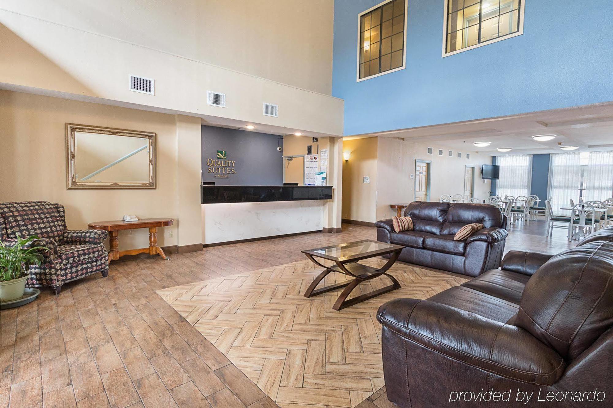 Quality Suites Темпъл Екстериор снимка