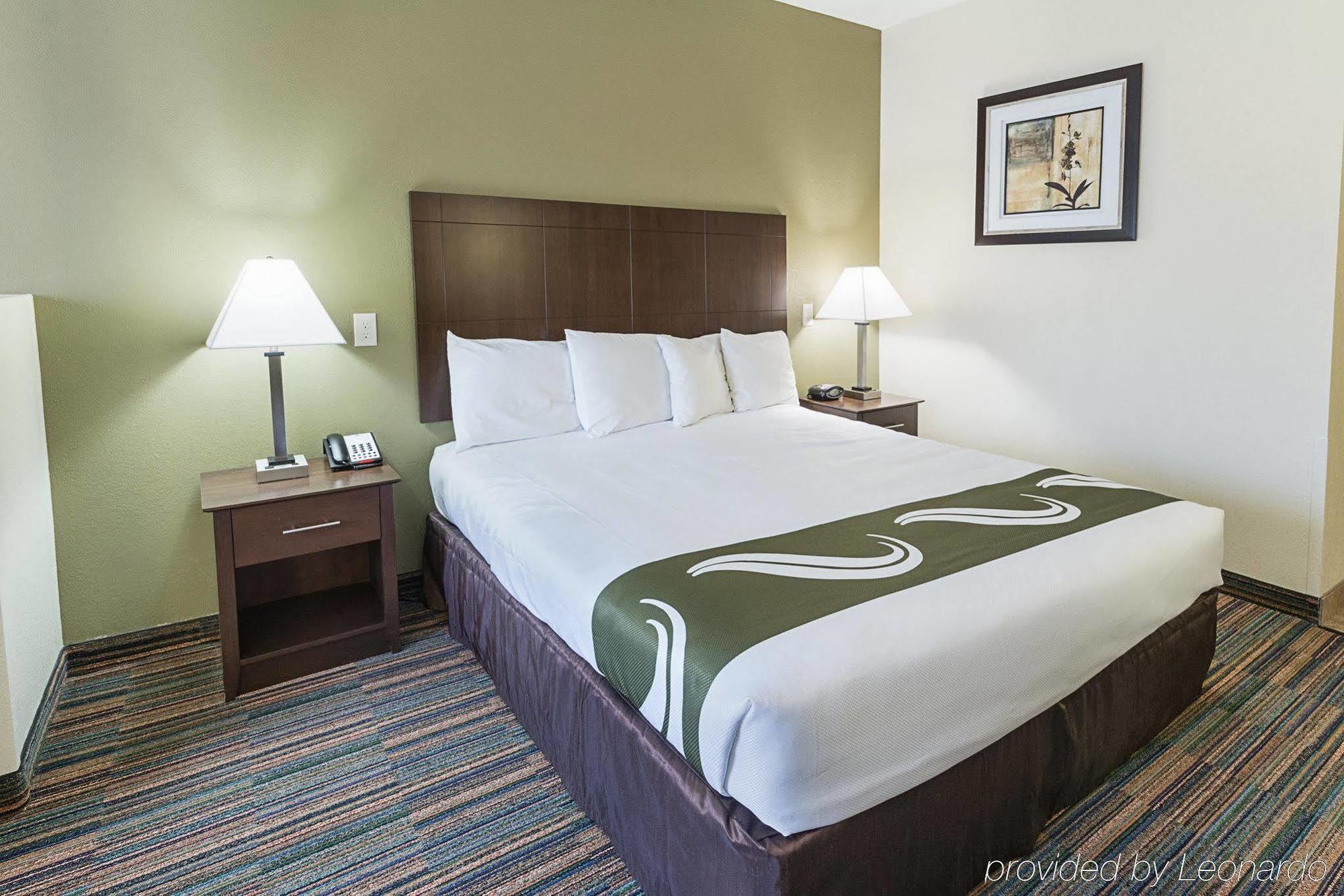 Quality Suites Темпъл Екстериор снимка