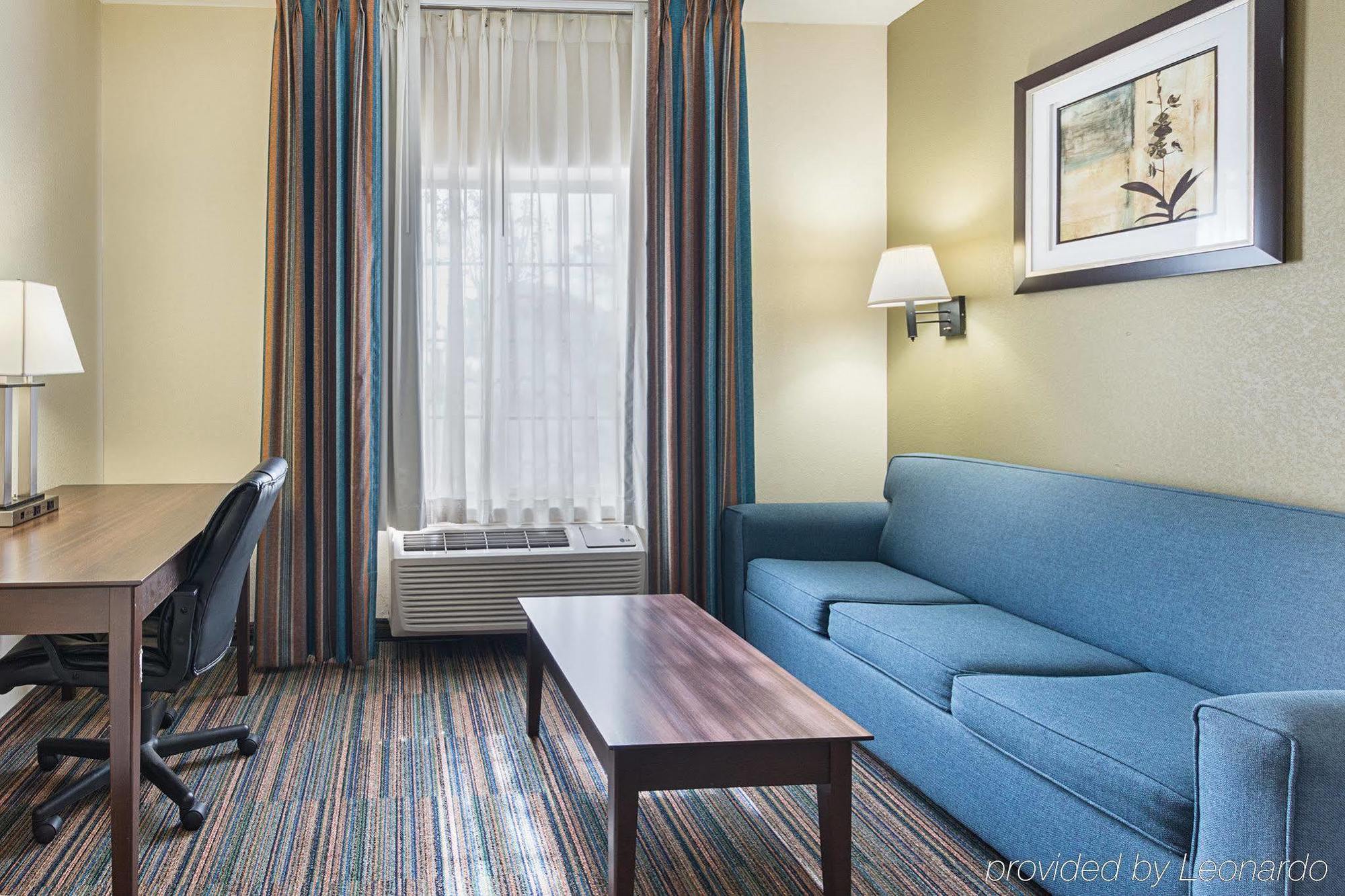 Quality Suites Темпъл Екстериор снимка
