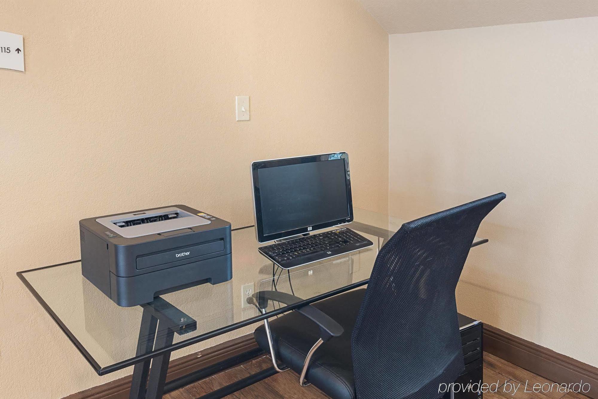 Quality Suites Темпъл Екстериор снимка